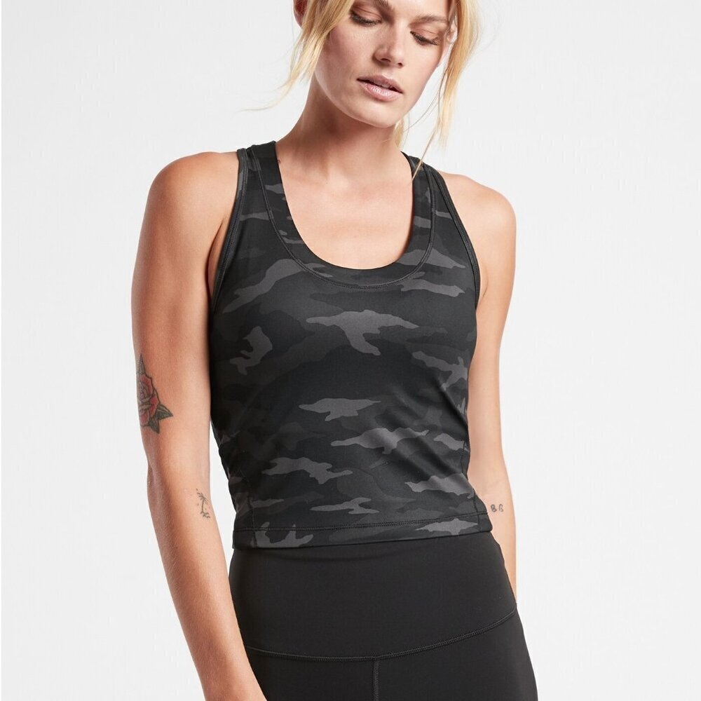 Athleta Shanti Camo Crop III Tank - M Black Camo